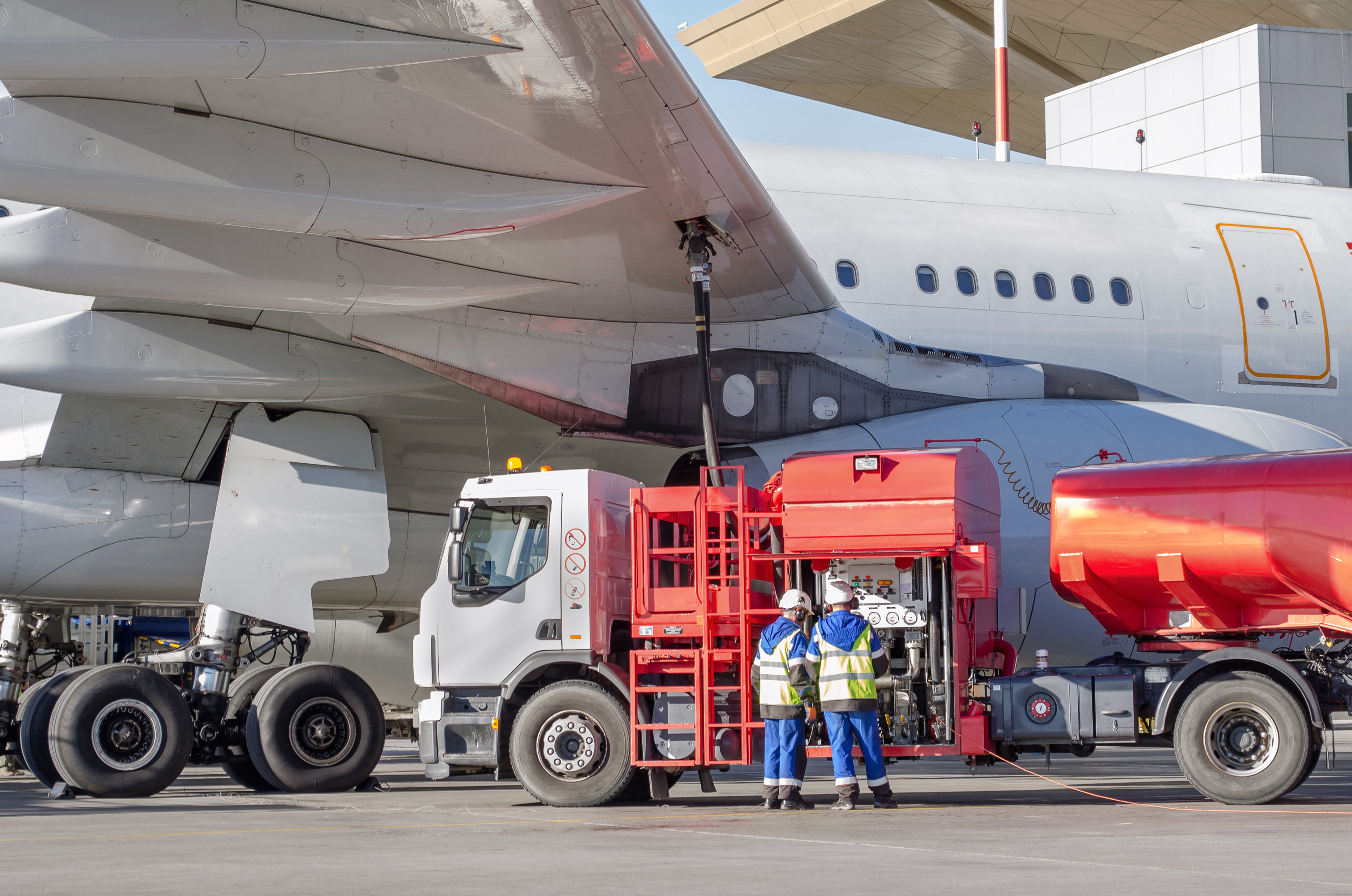 Aircraft refueling